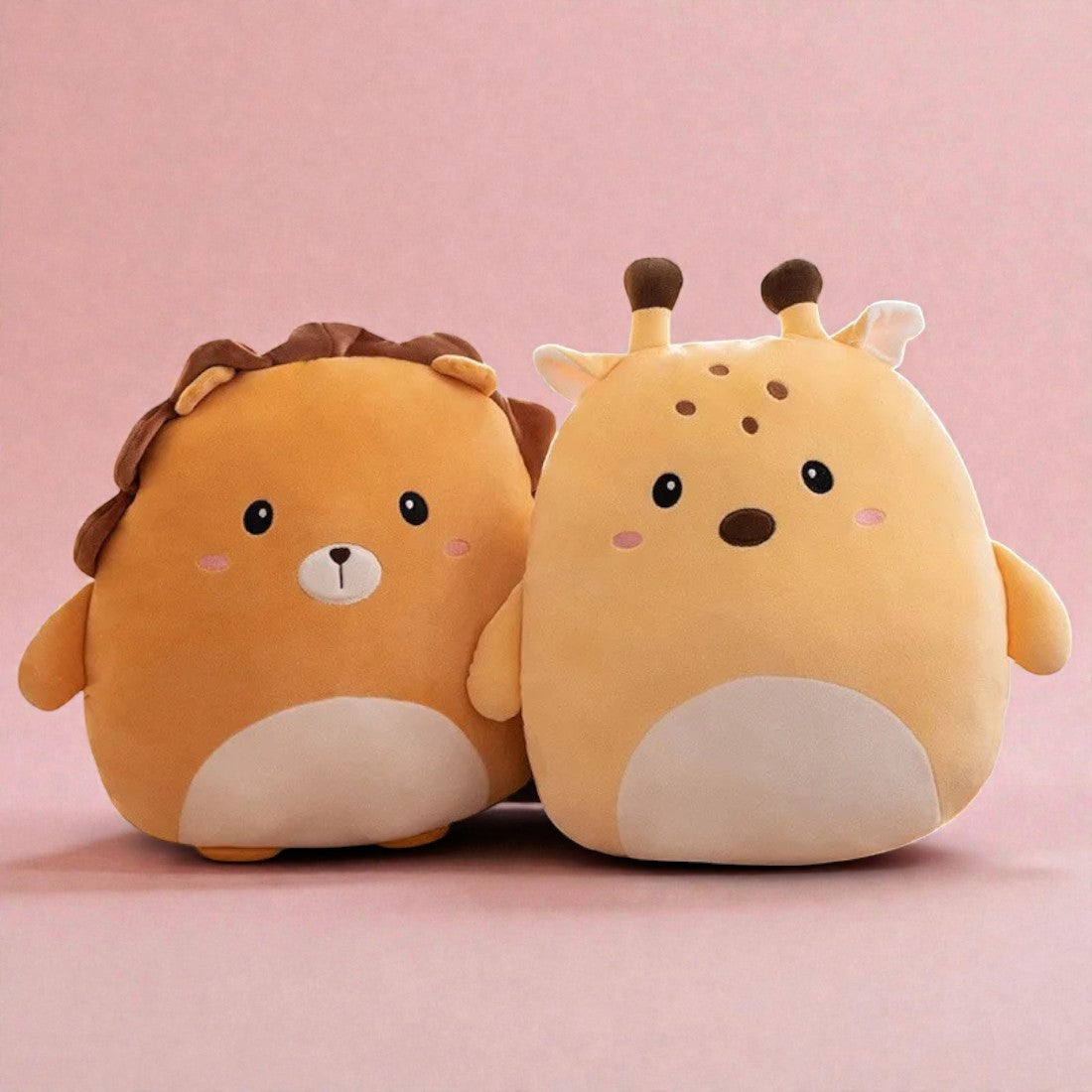 Beige Giraffe Kuscheltier weich Die Kuschelecke
